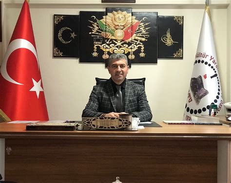 Erzurum Oltulular Association မှ Hakan Demir Erzurum နှင့်အတူ ဆက်လက်လုပ်ဆောင်ရန် ပြောကြားခဲ့သည်။